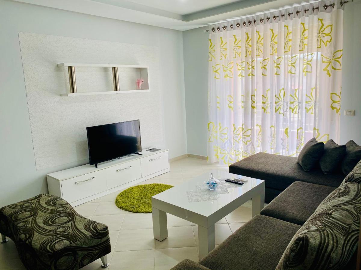 Downtown Apartment Fier Kültér fotó